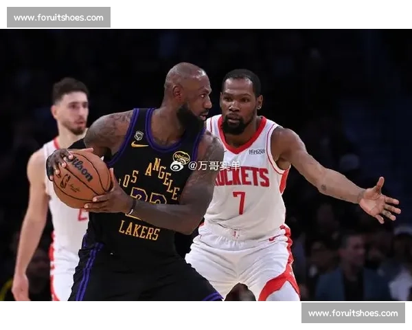 昨天NBA激战回顾詹姆斯带领湖人逆转勇士杜兰特爆发篮网大胜对手 昨天NBA激战回顾詹姆斯带领湖人逆转勇士杜兰特爆发篮网大胜对手